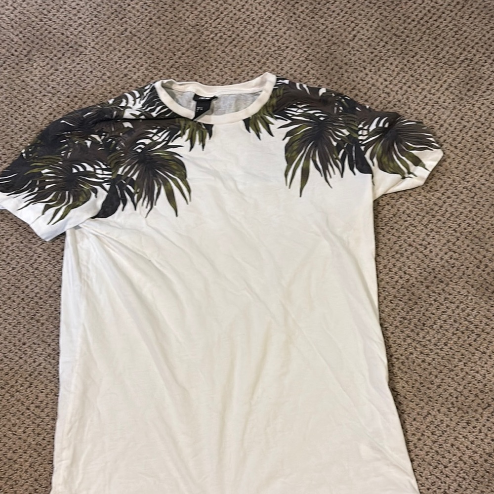 H&M White and Green Leaf Print T-Shirt